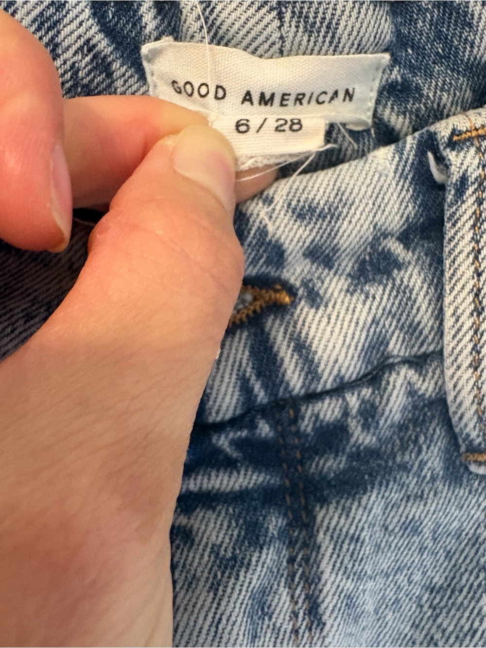 Good American Mid Rise Classic Cuffed Light Wash Denim Jeans - Picture 5 of 6
